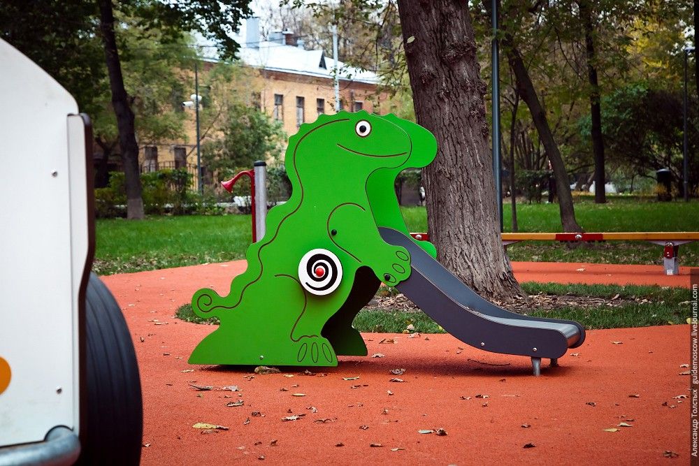 "Гончаровский" парк (ул. Руставели)