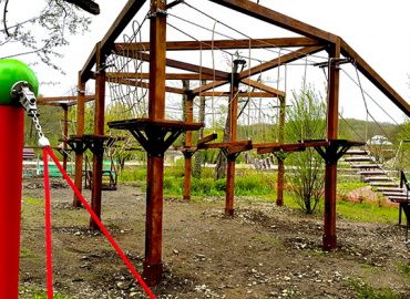 Тайпарк на опорах. Частная территория